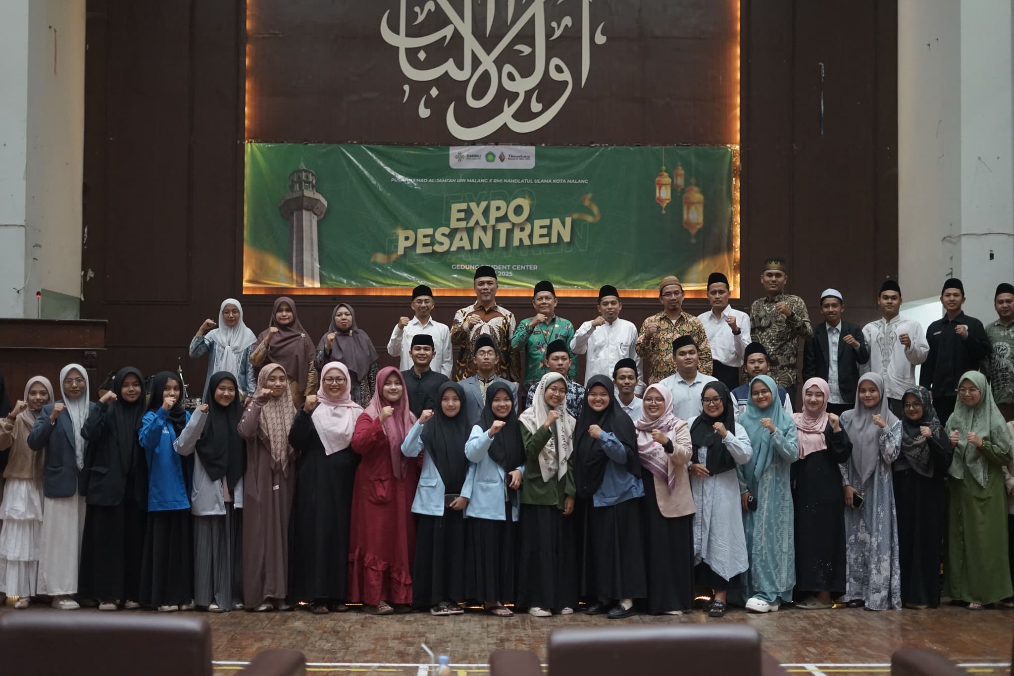Pesantren Hebat, Santri Kuat: Ribuan Mahasiswa Padati Expo Pesantren Se-Kota Malang di UIN Malang